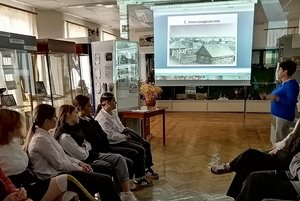 Познавательный час «Купеческие традиции»