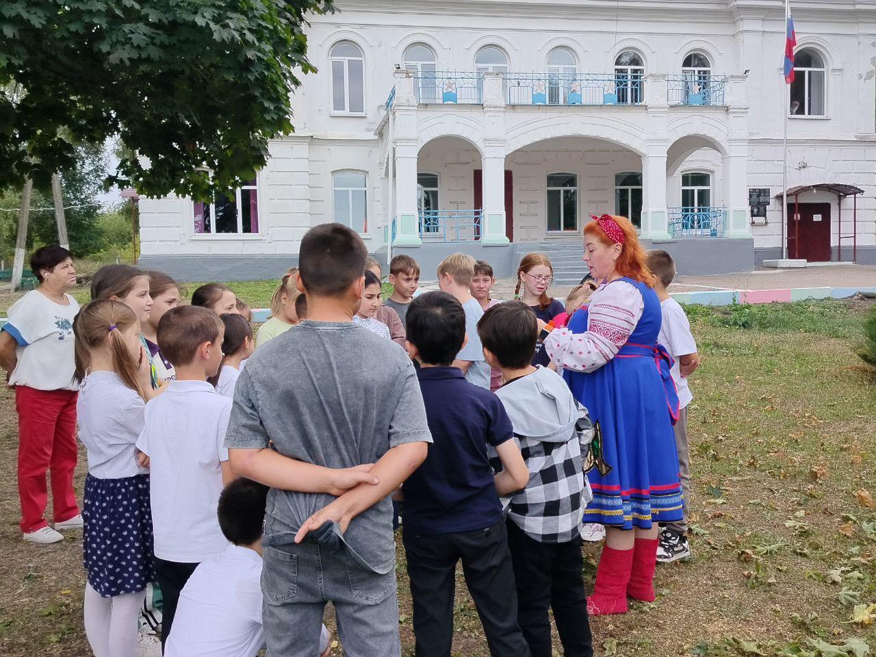 Чайные посиделки «Развлекушки с Веселушкой»