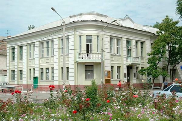 Сальский музей имени народного художника В. К. Нечитайло