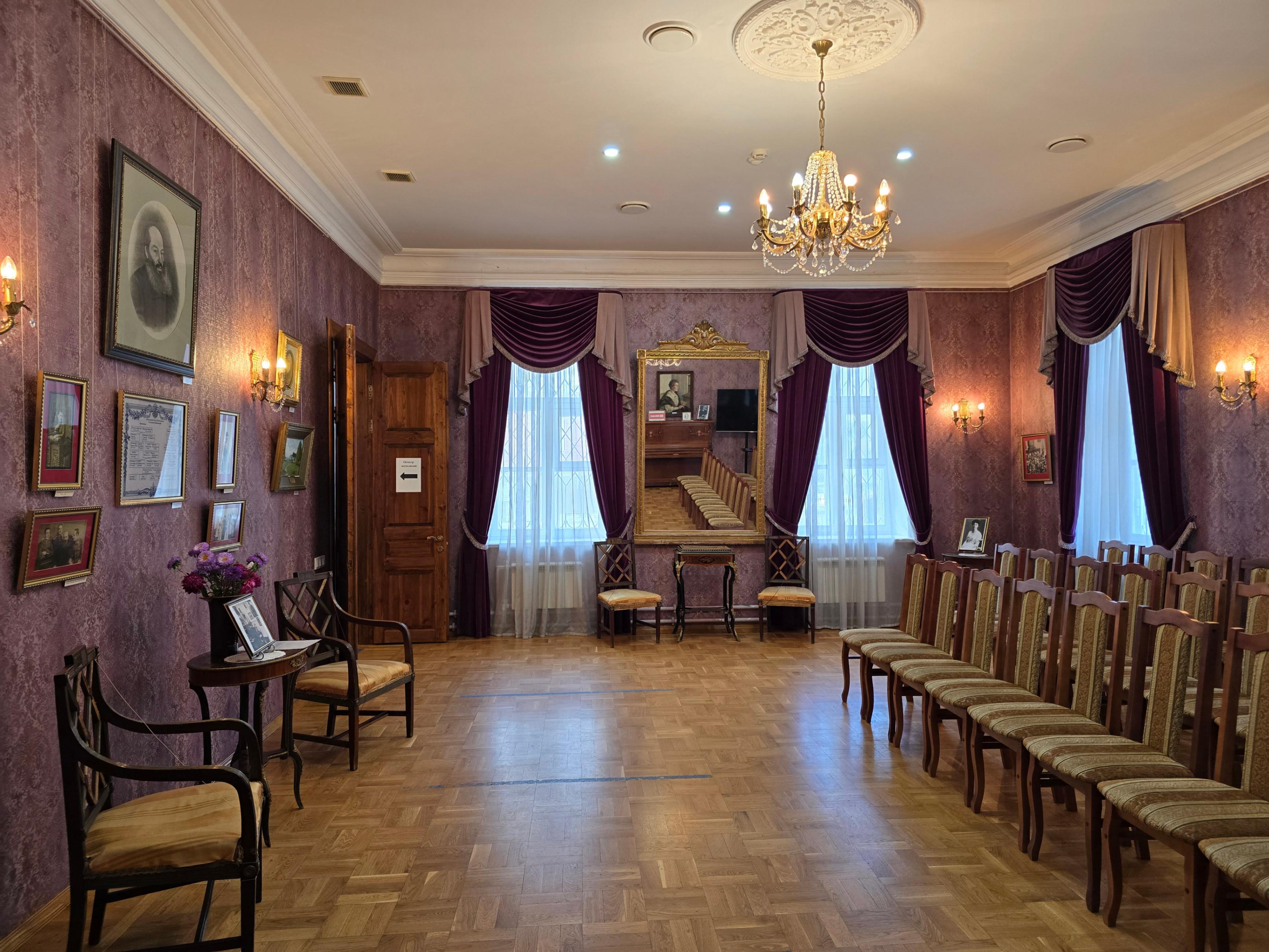 Литературно-музыкальная программа «Сердцу мило то, чего не будет»