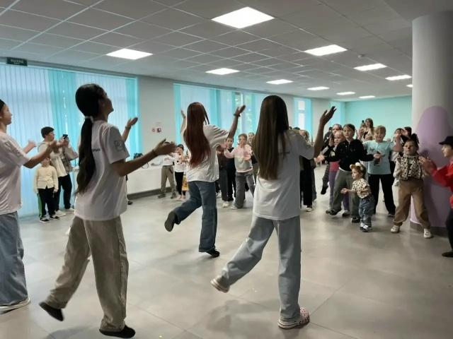 Развлекательная программа «Планета по имени ШКОЛА»