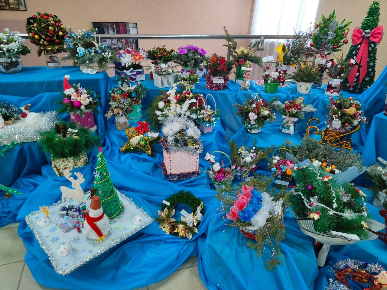 Творческий микс «Такие разные Ёлки»