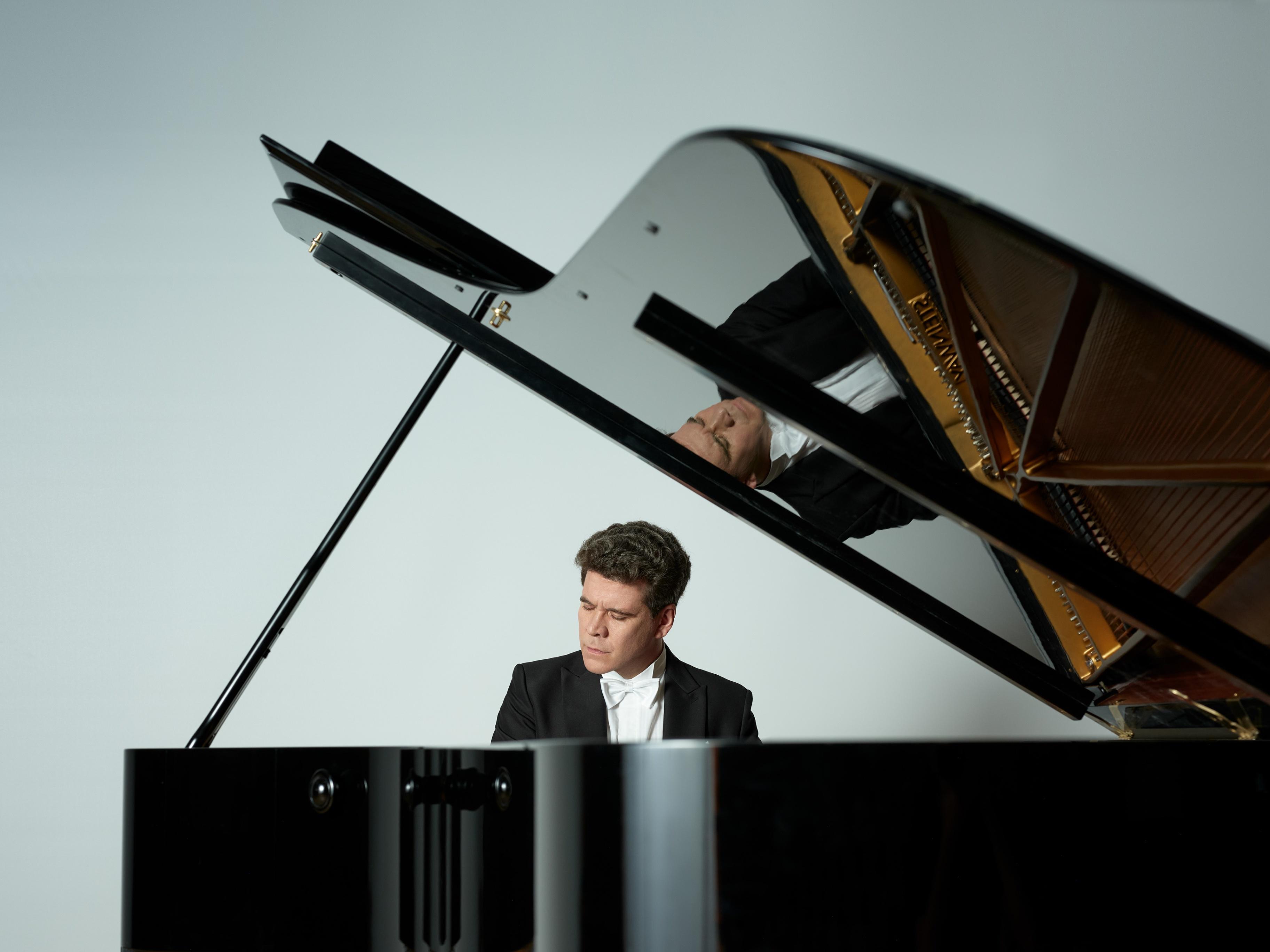 Гала-концерт с оркестром «Денис Мацуев и друзья»