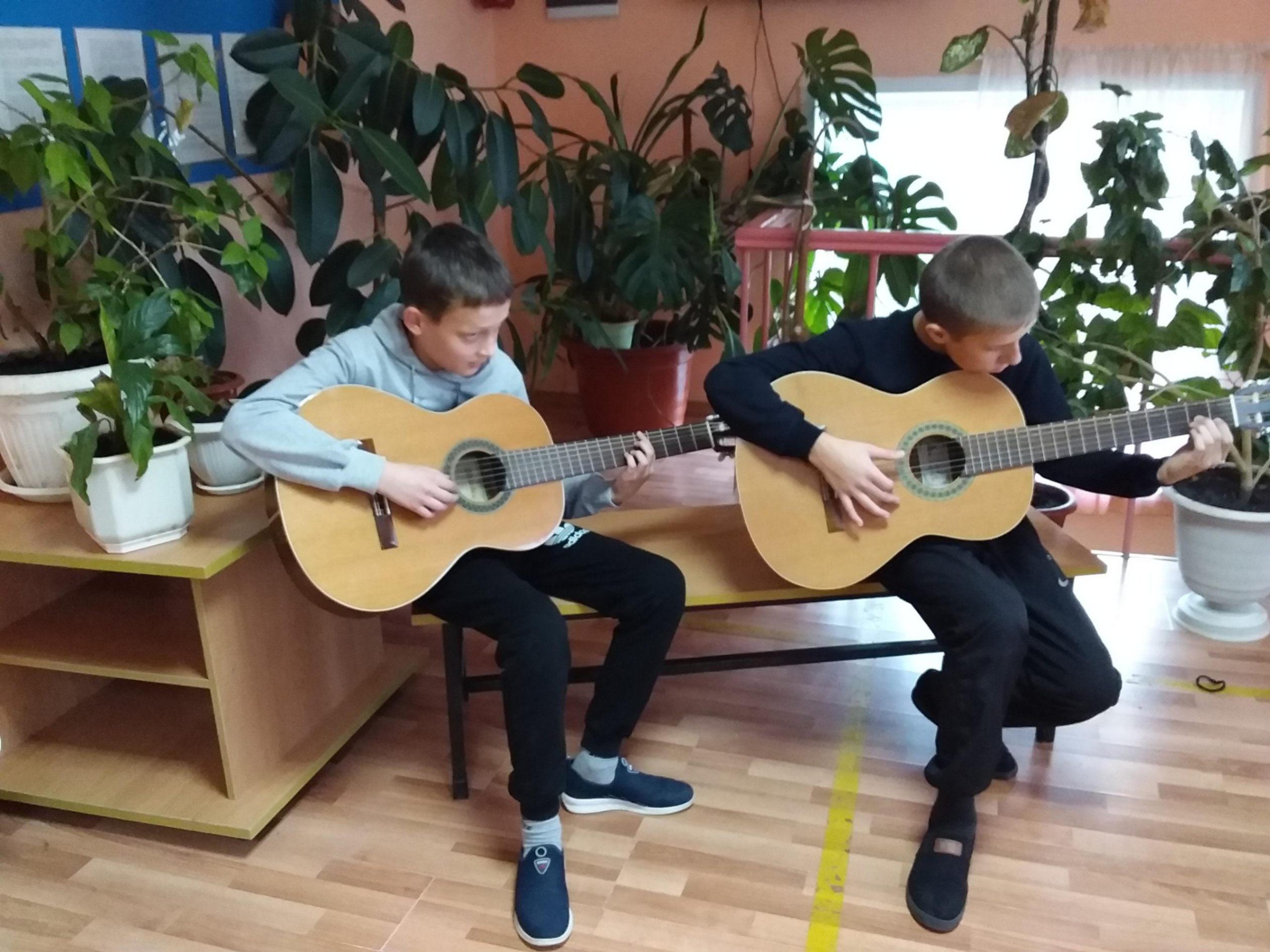 Мастер-класс «Бардовская песня»