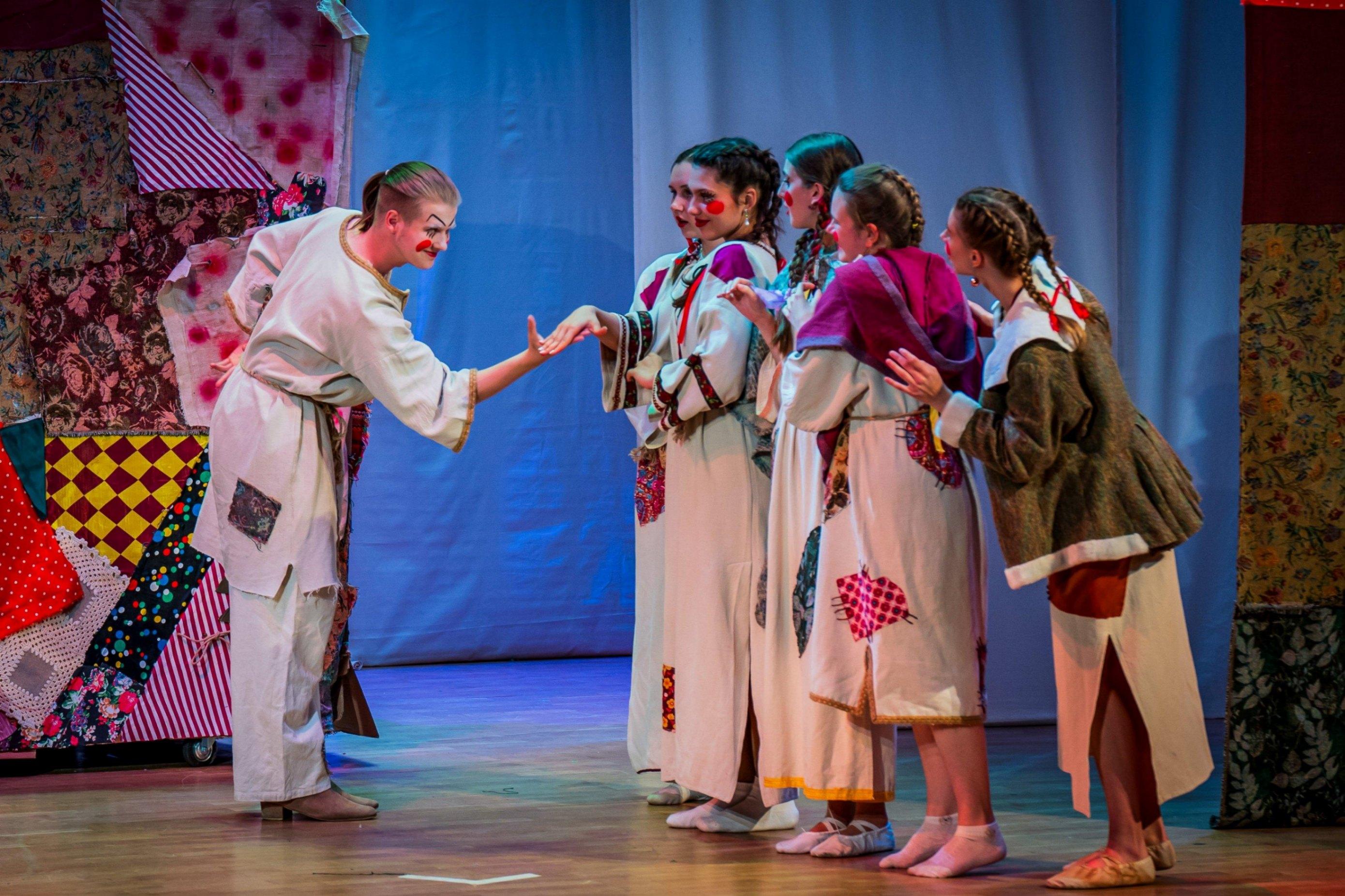 Спектакль «Ух, хороша!»