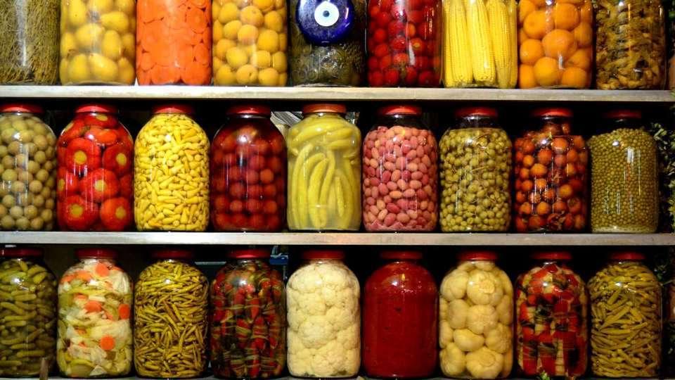 Полочная выставка «Вкус лета в банке»
