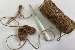 Мастер-класс «Лапти сувенирные»