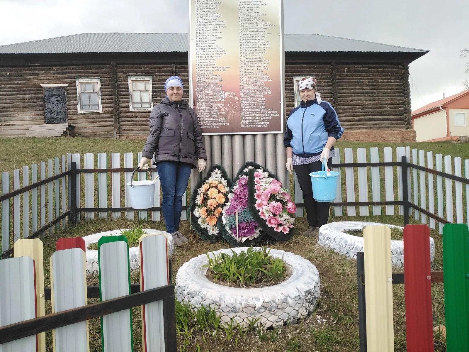 Акция - день заботы о памятниках «Добрая традиция»