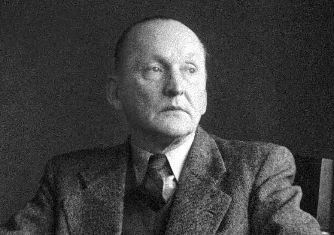 Спектакль «Вертинский»