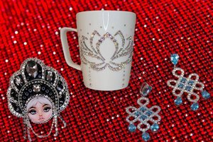 Мастер-класс «Инструктация стразами»