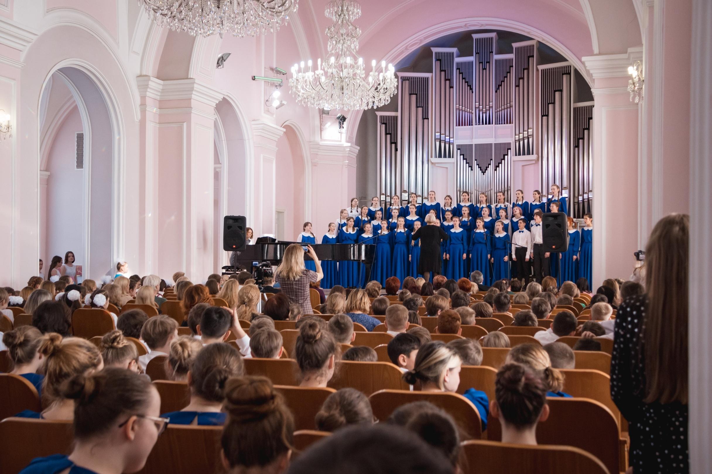Гала-концерт, мастер-классы в рамках конкурса детских хоровых коллективов «Жаворонки»