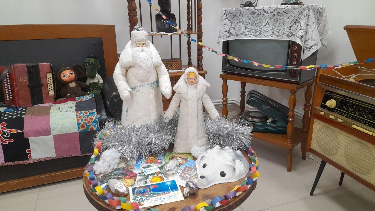 Познавательно-развлекательная программа «Новый год в СССР»