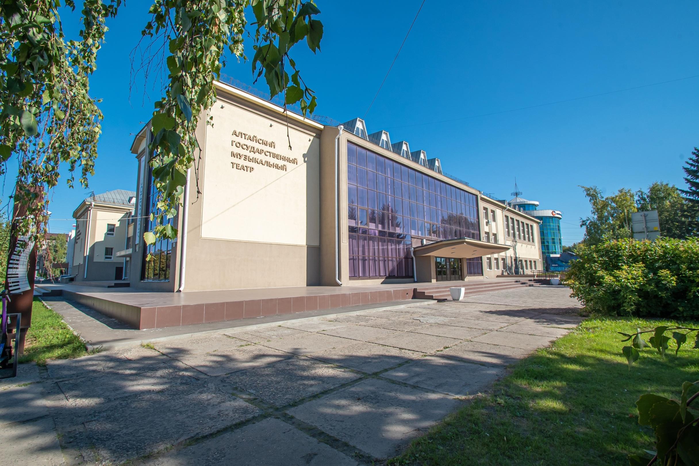 Спектакль «Собака на сене»