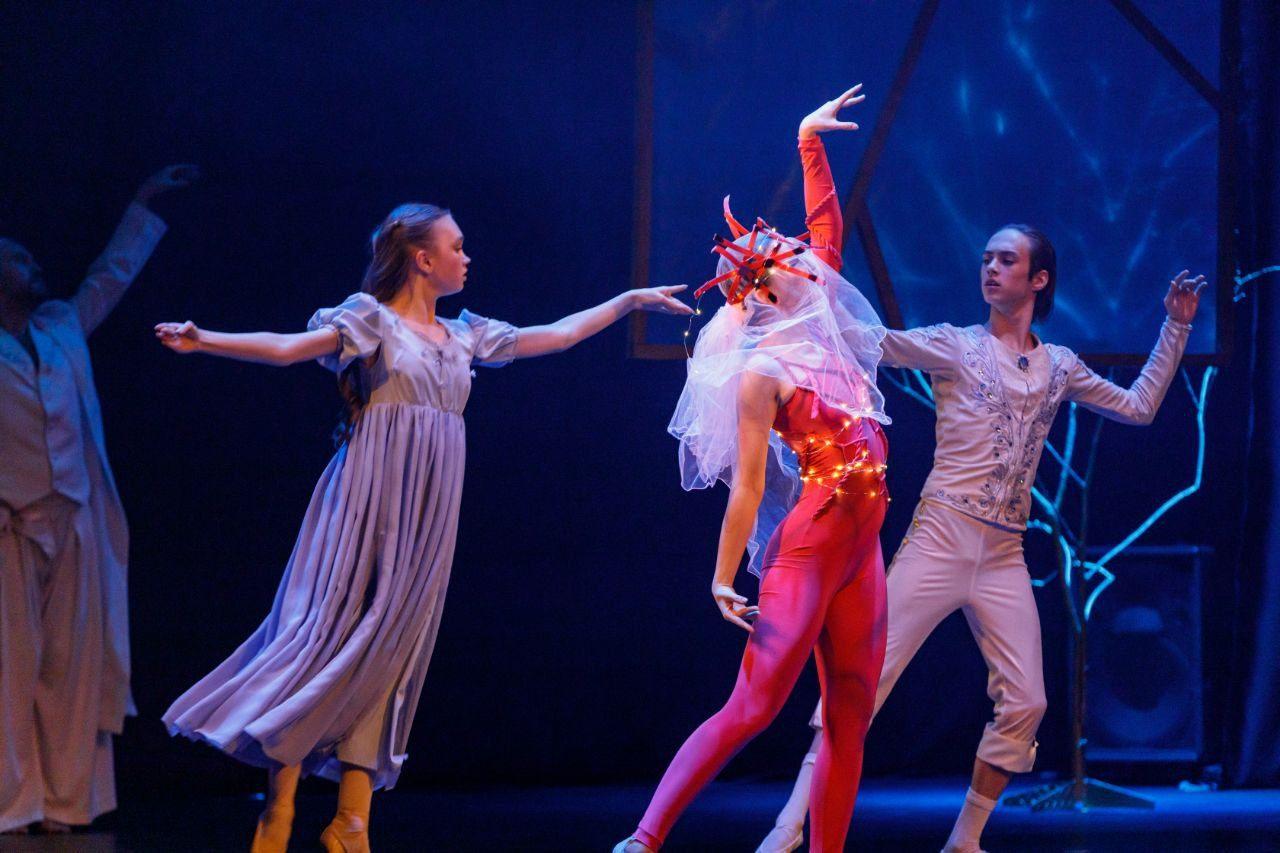 Новогодний балет Щелкунчик»! В исполнении балетной студии Сергея Райника.