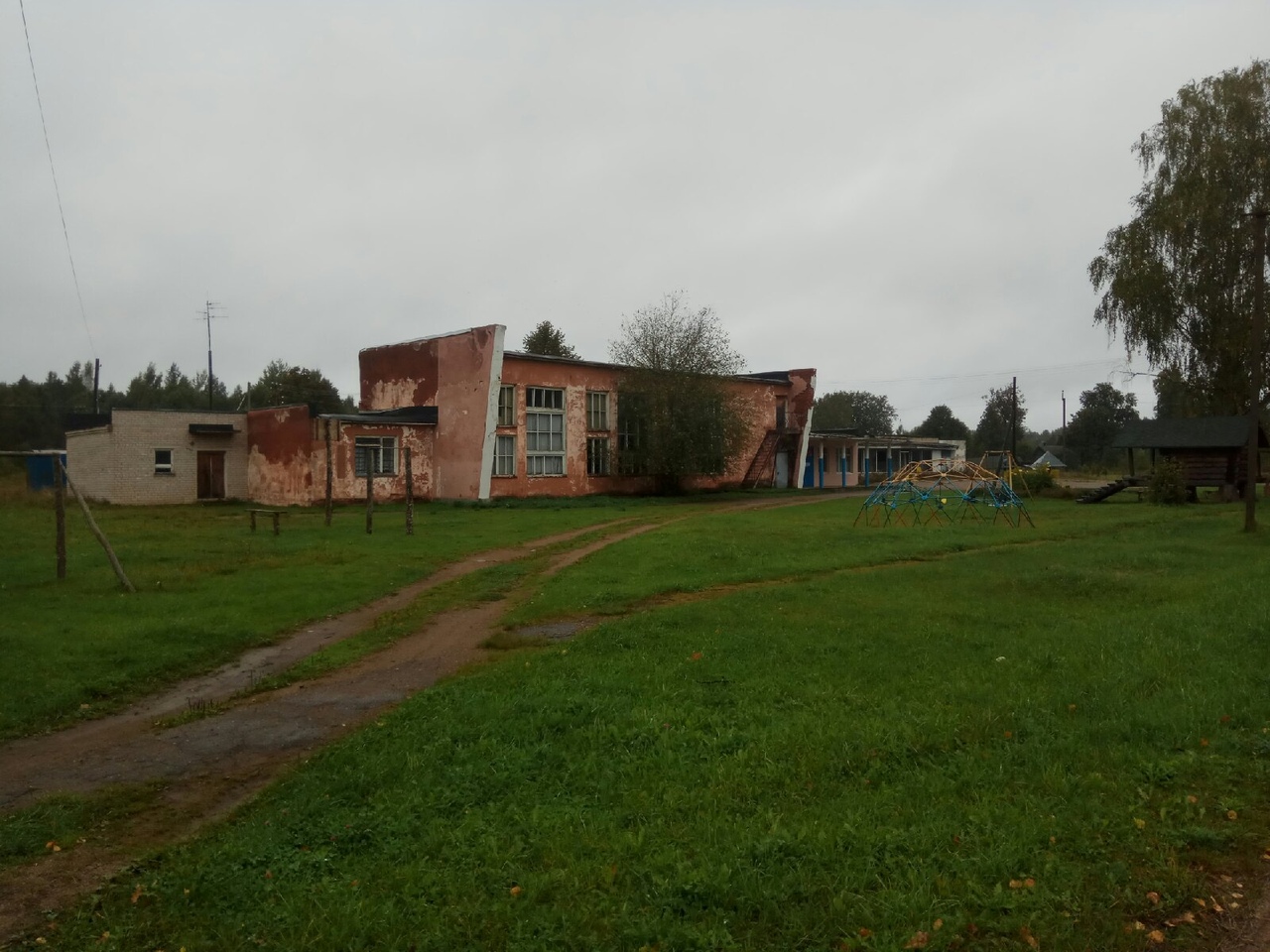 Тухомичский сельский клуб
