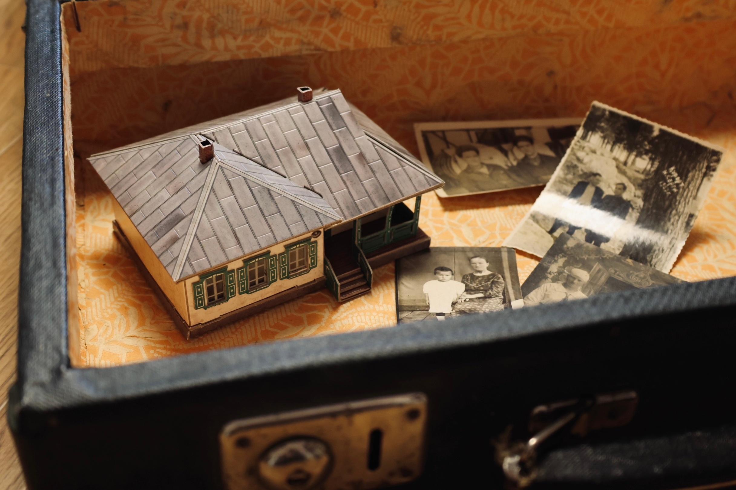 Выставка-воспоминание «На память о тебе»