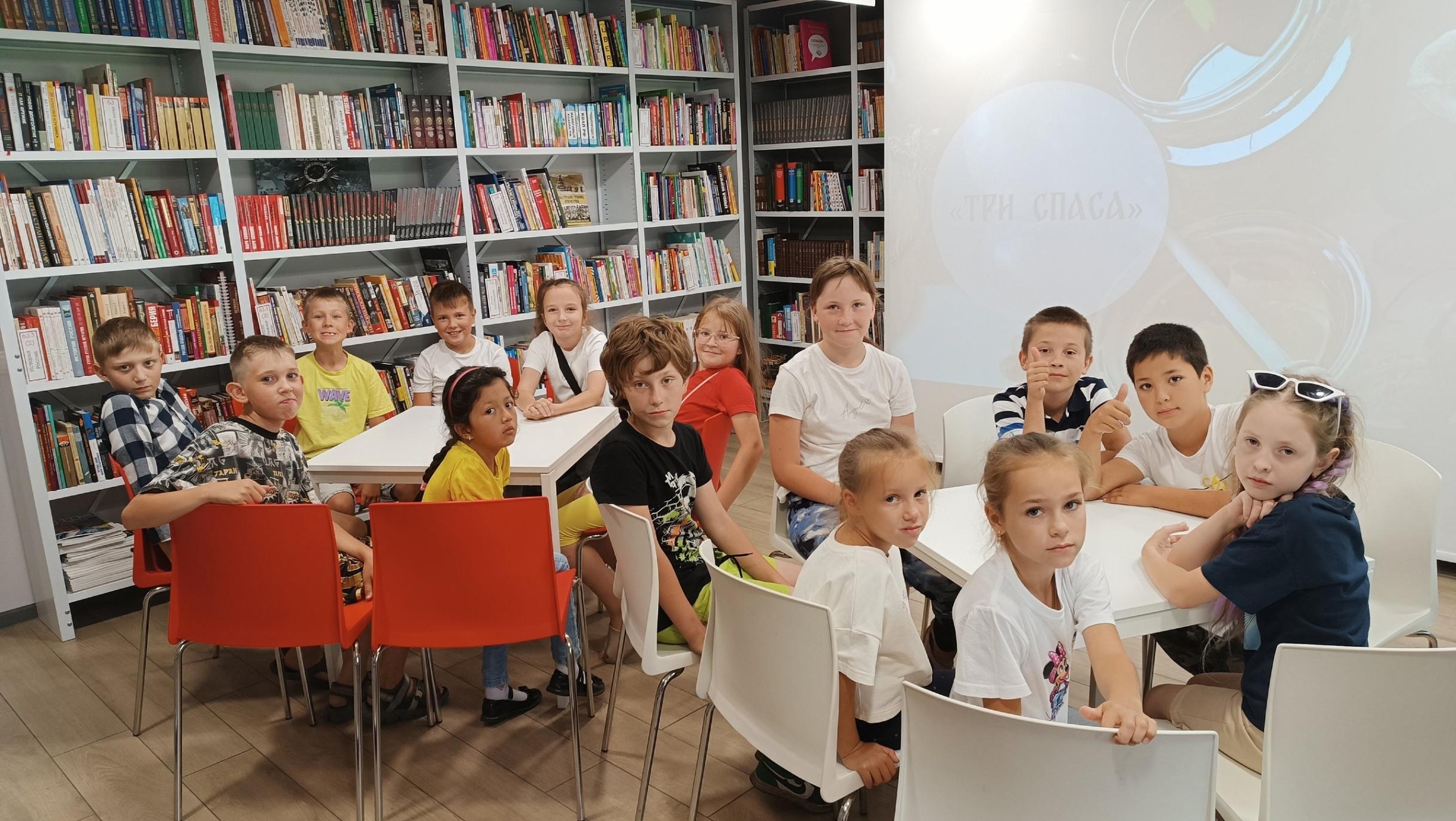 Познавательно-игровая встреча «Три Спаса»