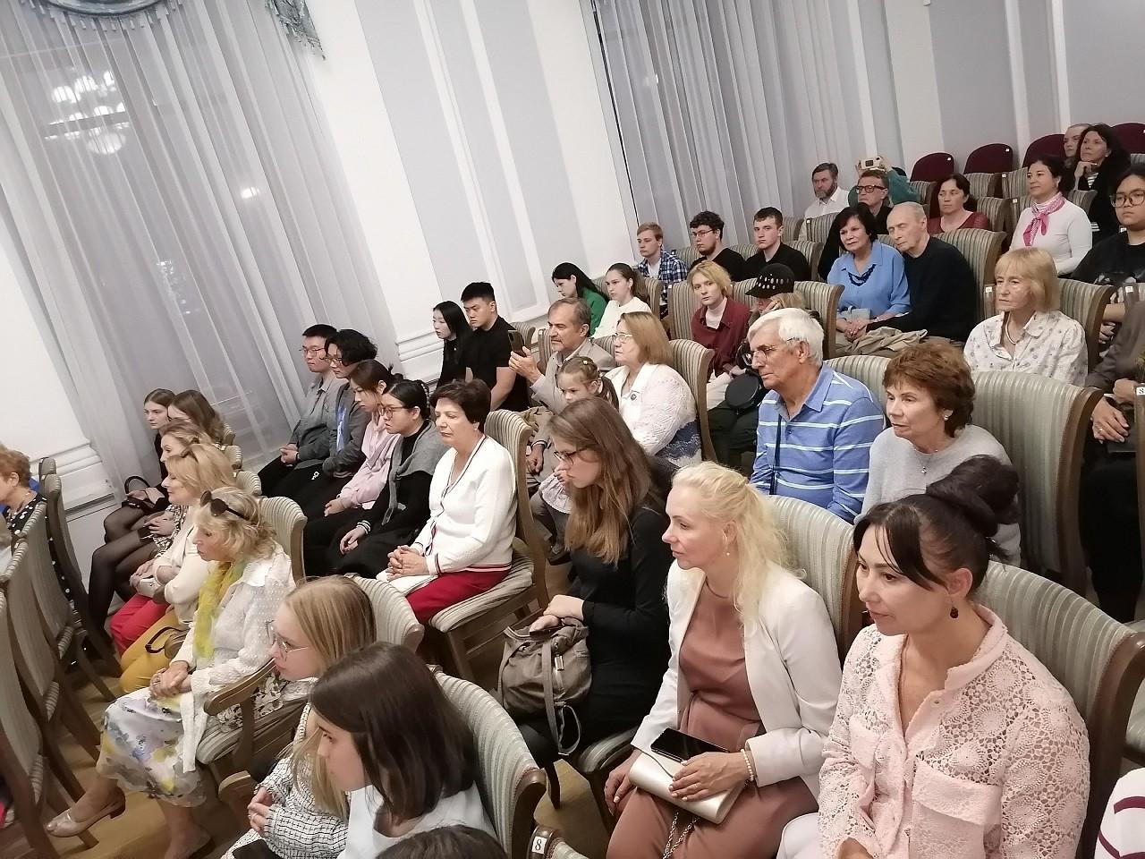 Музыкальный вечер «Сказки и грезы: французская музыка в четыре руки»