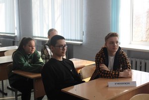 Игра «Заглянем в историю России»