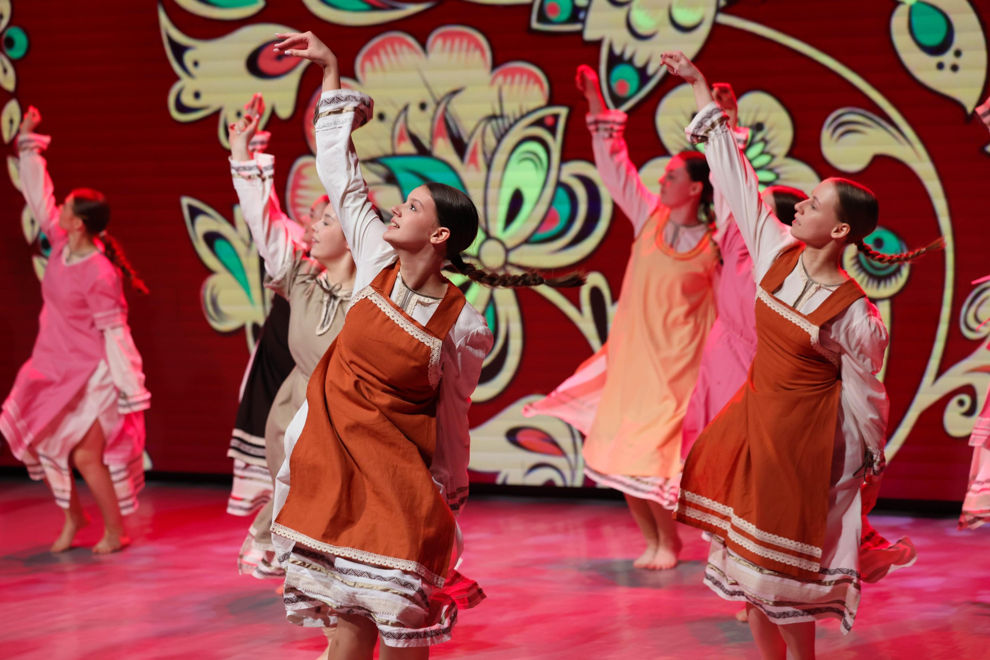 1 мая в Городском центре культуры отмечаем День весны и труда!