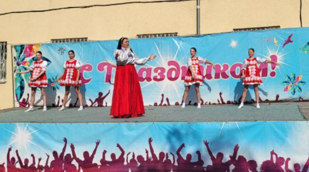 Музыкальная программа «Лебединая верность»