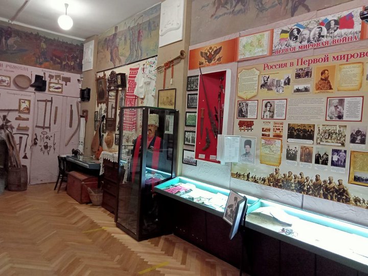 Экспозиция исторического зала Музея имени М. М. Постернак