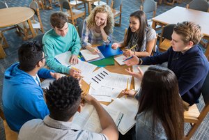 Литературная игра «Путешествие на остров Книголюбов»