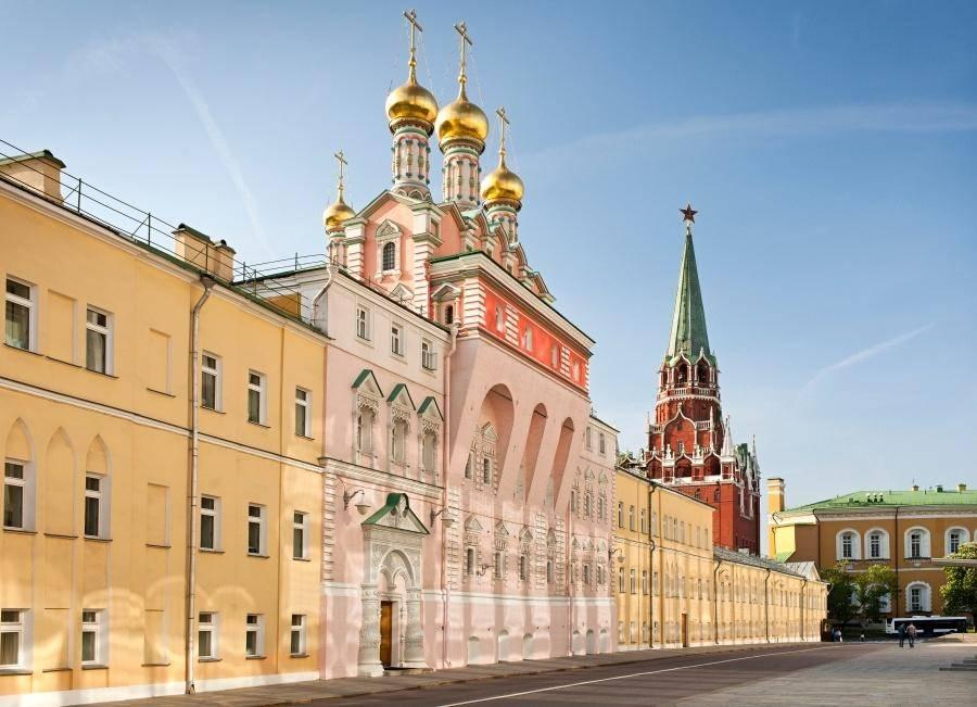Лекция «Царские дворцы XVII века: Теремной и Потешный»