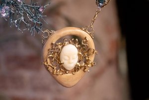 В Музее янтаря открылись «Ювелирные аллюзии»