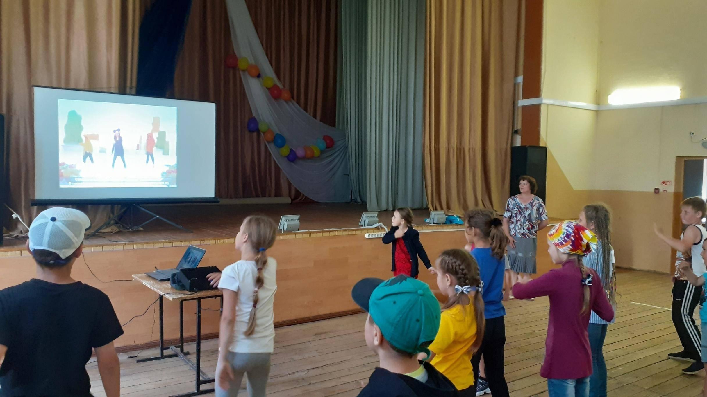 Развлекательная программа «Вместе веселее»
