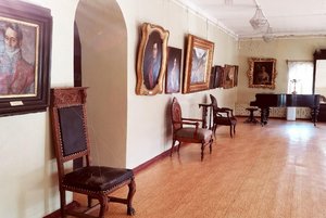 Экспозиция Художественного музея г. Ельца