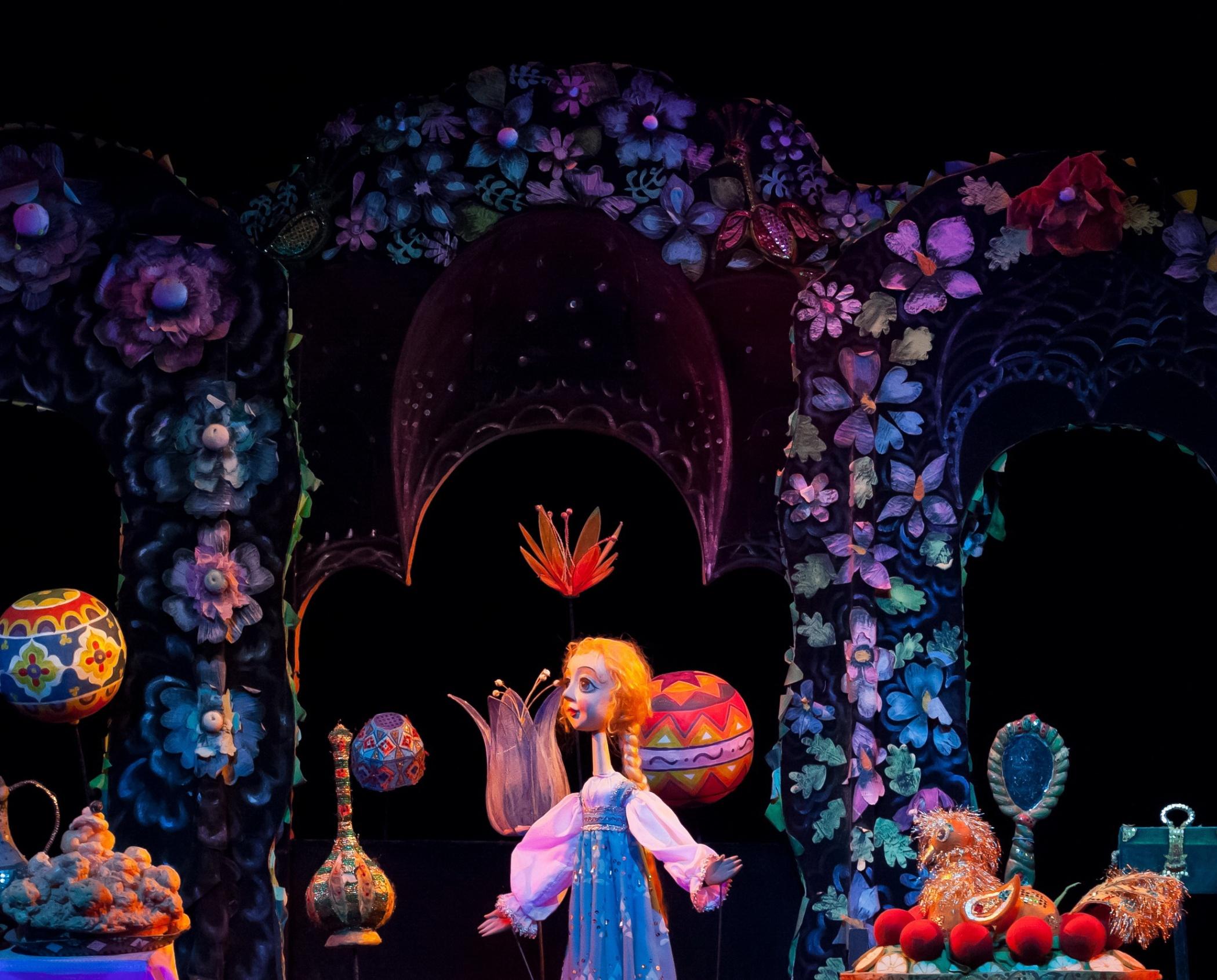 Спектакль «Аленький цветочек»