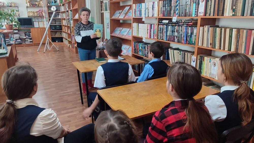 «Читаем детям о войне» Патриотический час.