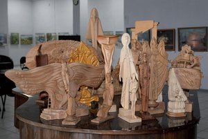 Выставка «Тонкий мир»