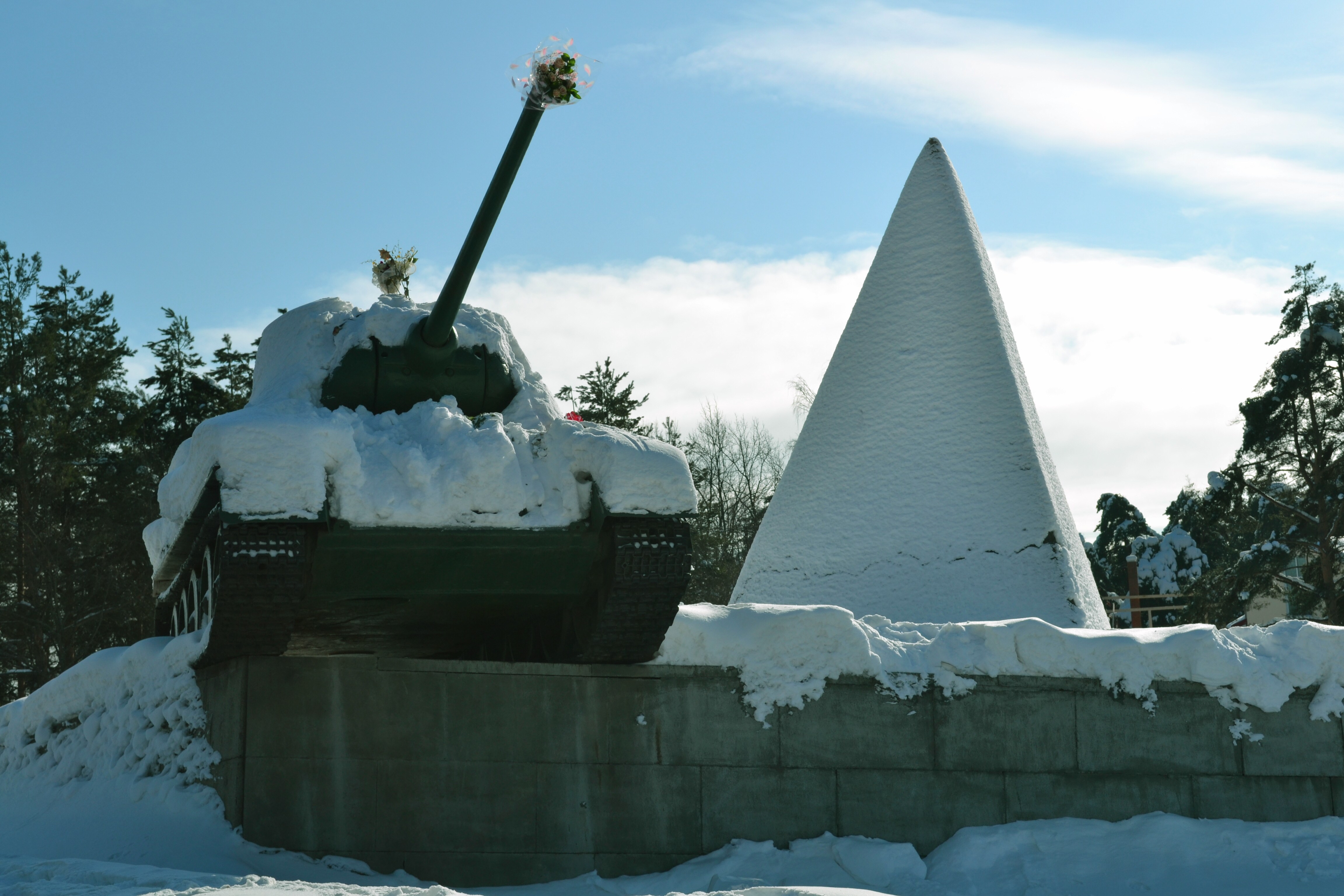 Ленино снегиревский военно исторический. Ленино-Снегиревский военно-. Снегиревский исторический музей Ленина. Ленино-снегиревсаиц Ленино-Снегиревский военно-исторический. Ленино-Снегирёвский военно-исторический зимой.