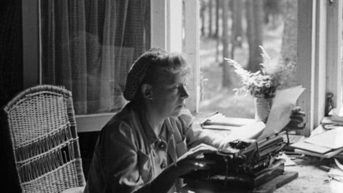 «Вера Инбер — поэтесса, прозаик, переводчица, журналист»