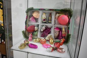 Лекция «История страны в елочных игрушках»