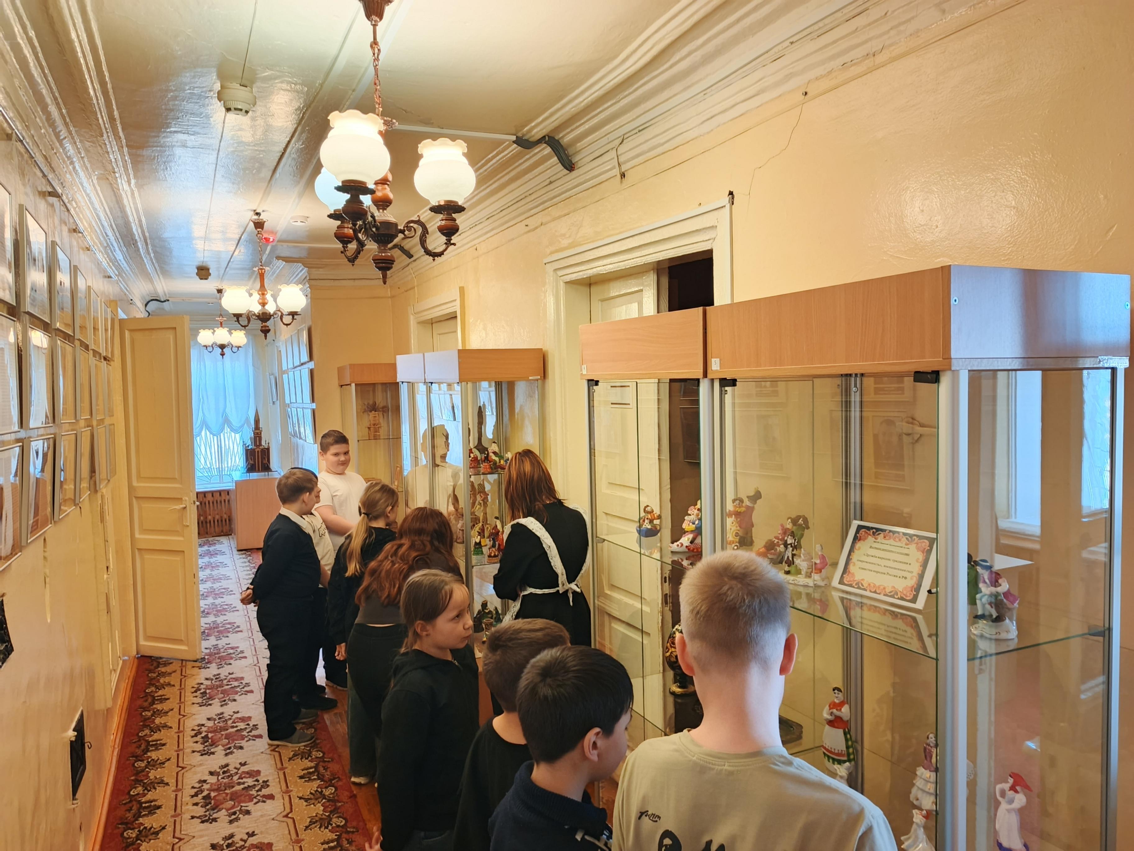 Выставка прикладного искусства «Дружба народов: традиции и современность»