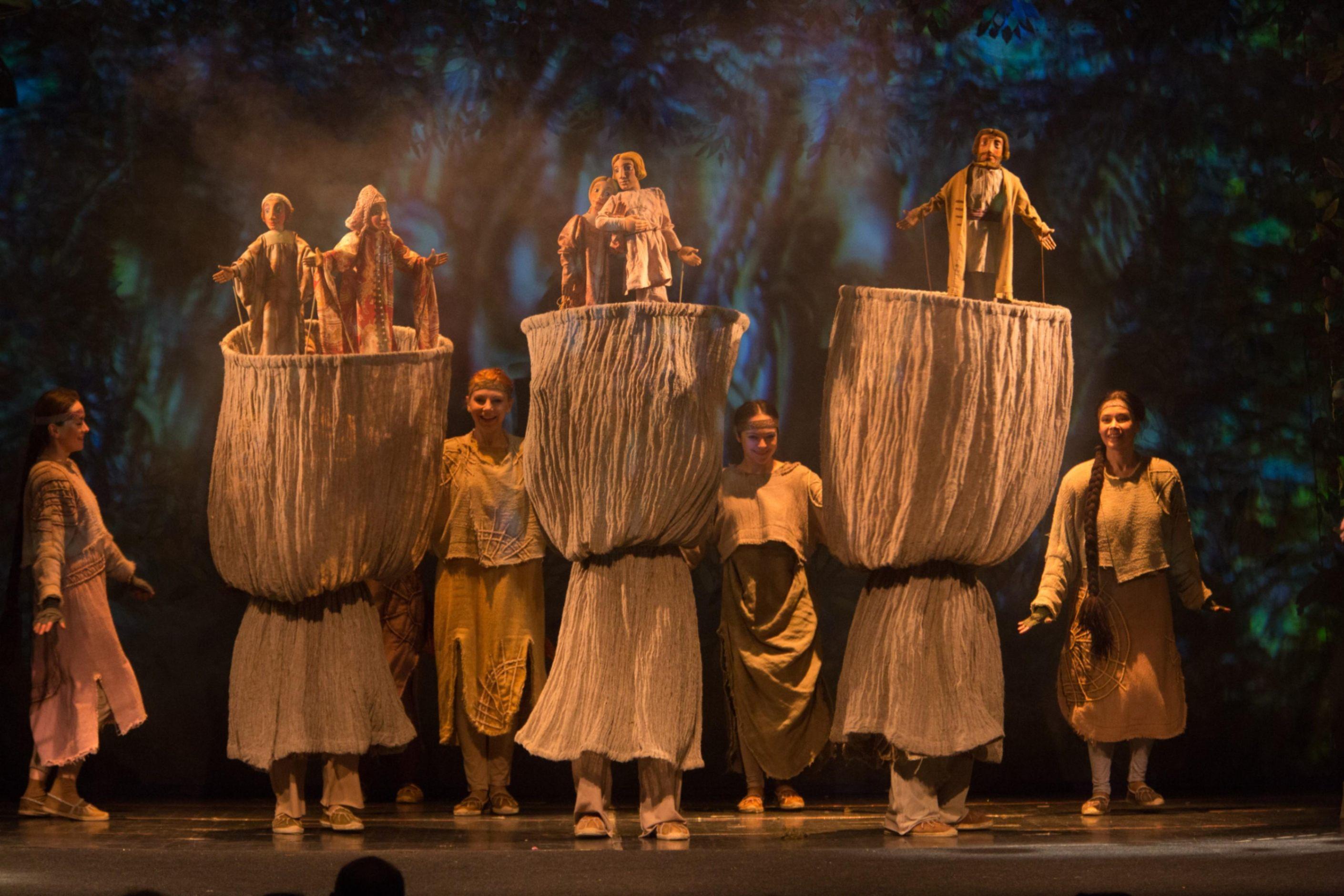 Спектакль «Аленький цветочек»