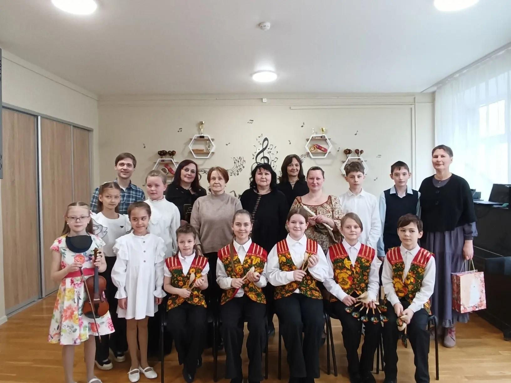 ВЕСЕННИЕ МЕЛОДИИ