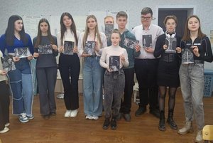 Образовательный урок «Волшебный мир миниатюрной живописи»