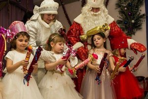 Развлекательная программа «Новогодний переполох»