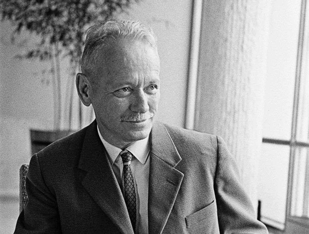 «Его строка переживёт века»