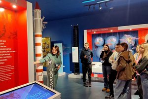 Выставка «Космос на связи»