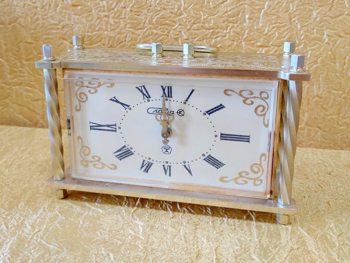 Выставка «Пока идут старинные часы»