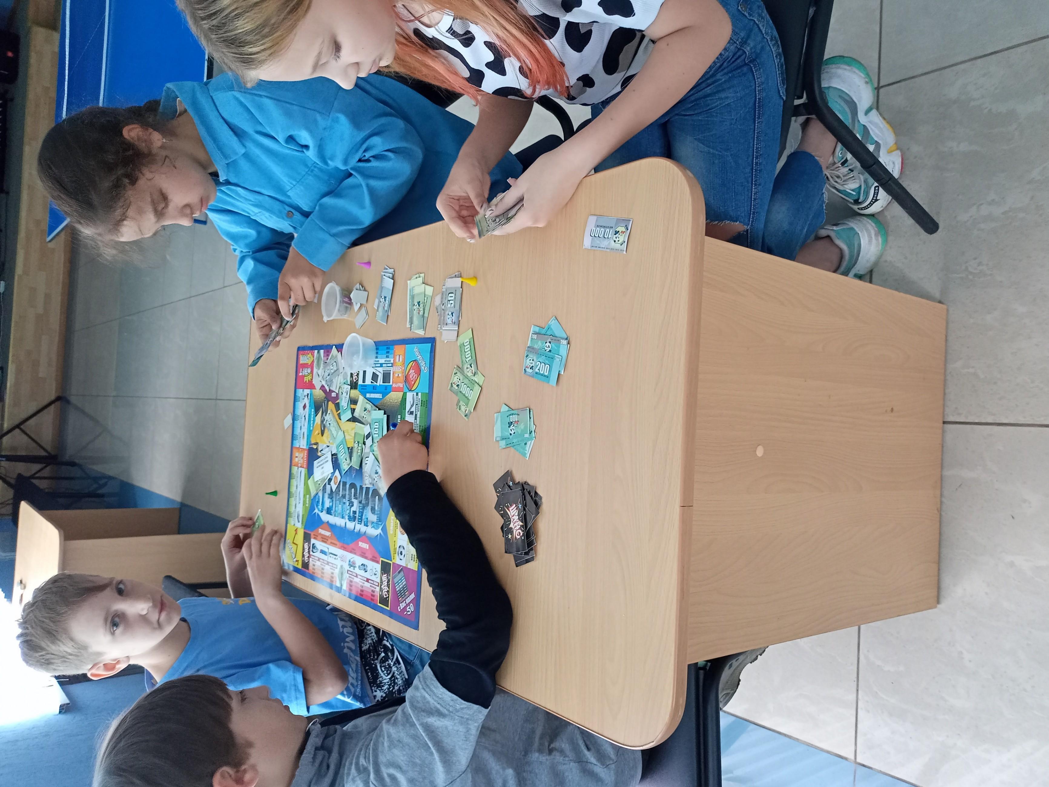 Турнир по настольным играм «Играйте сами, играйте с нами»