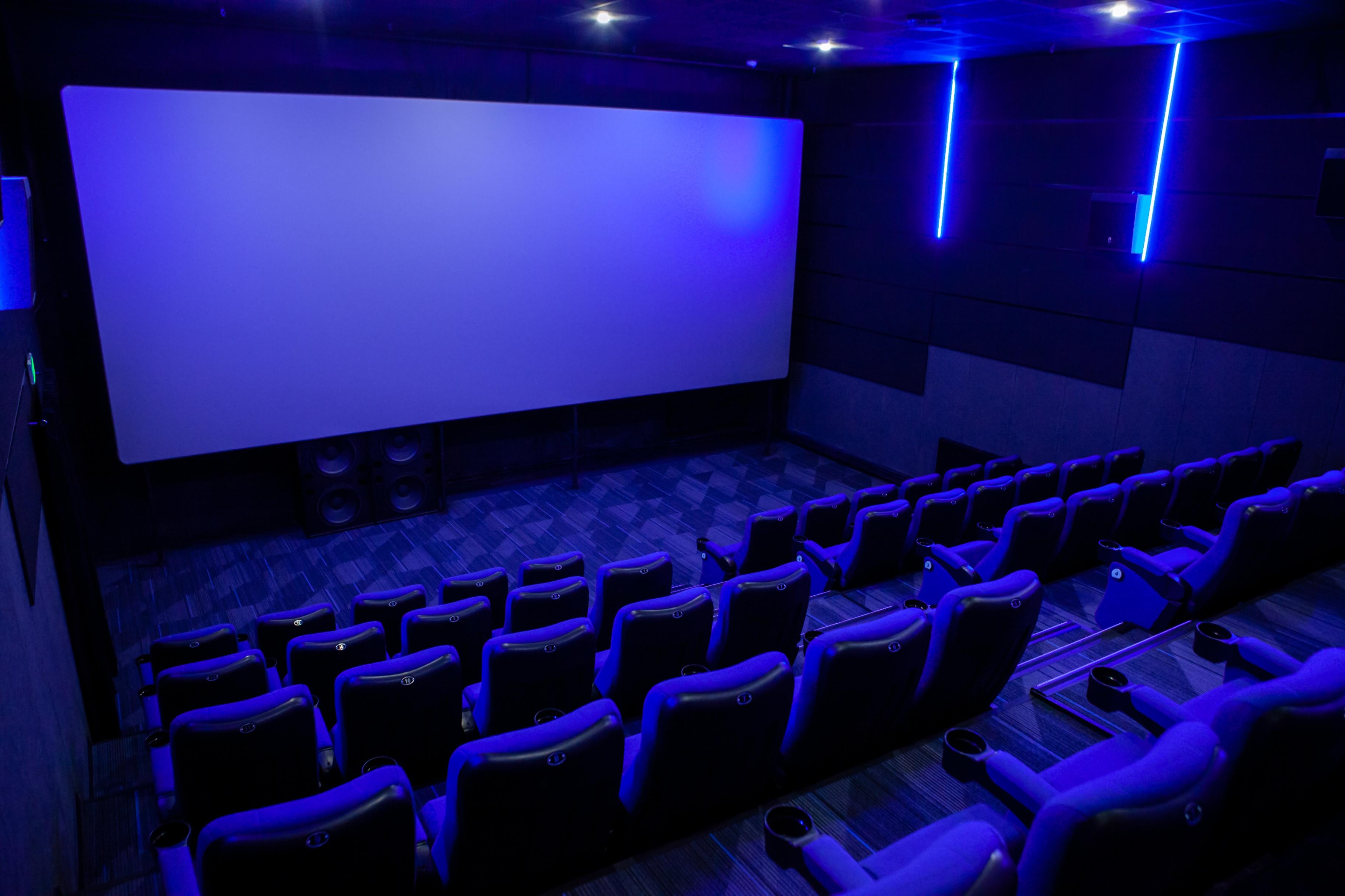 Каширская плаза кинотеатр расписание сеансов на сегодня