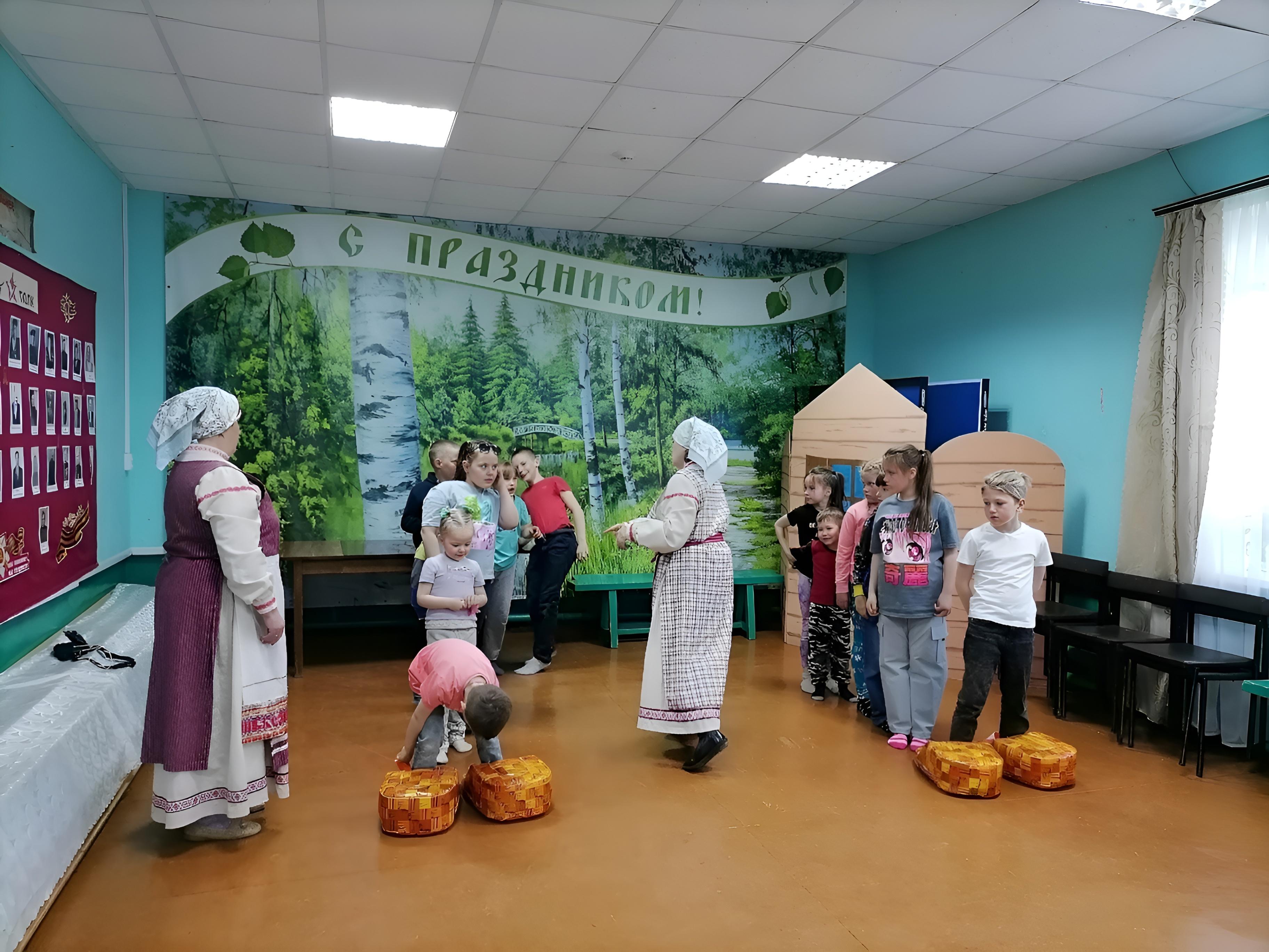 Игровая программа «Эх, лапти мои»