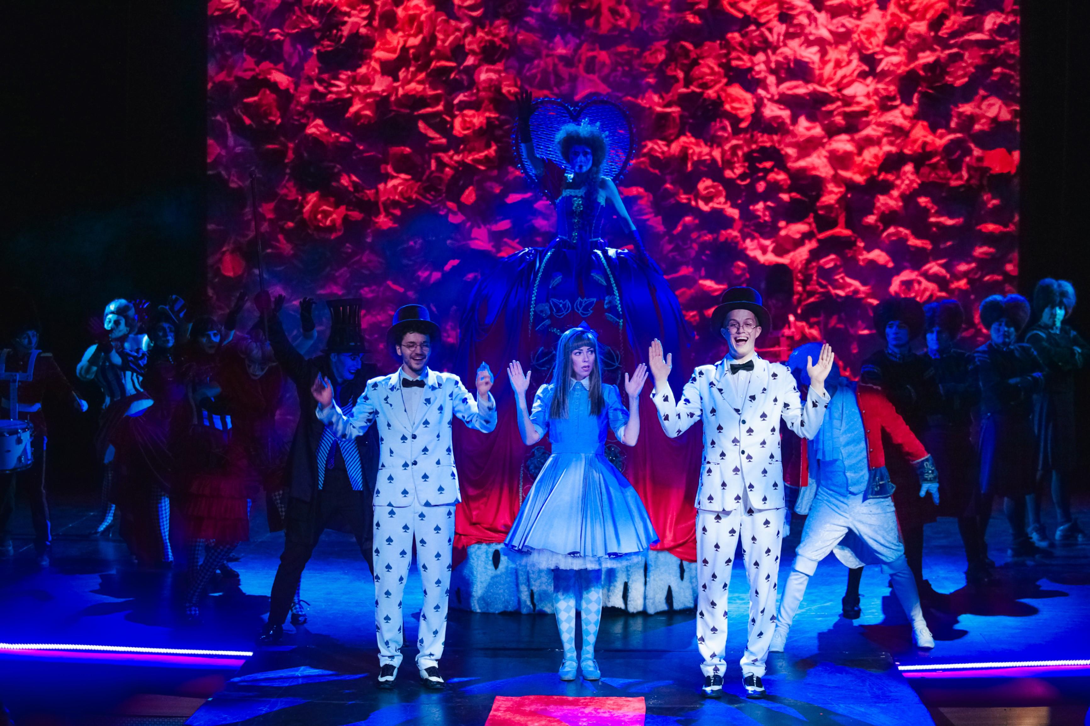 Спектакль «Алиsа»