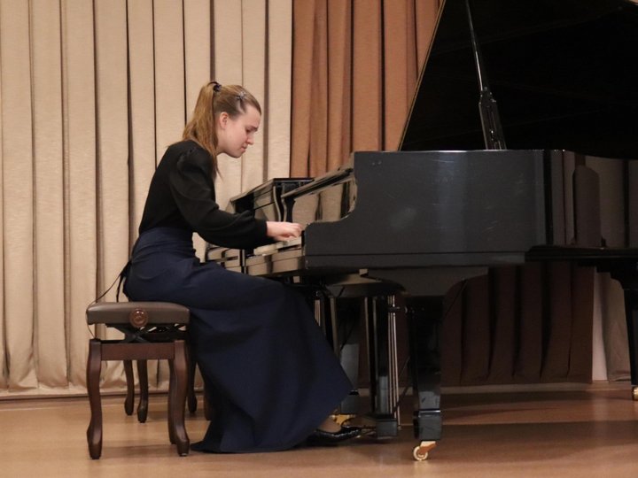II Межрегиональный конкурс пианистов «Ступени мастерства»
